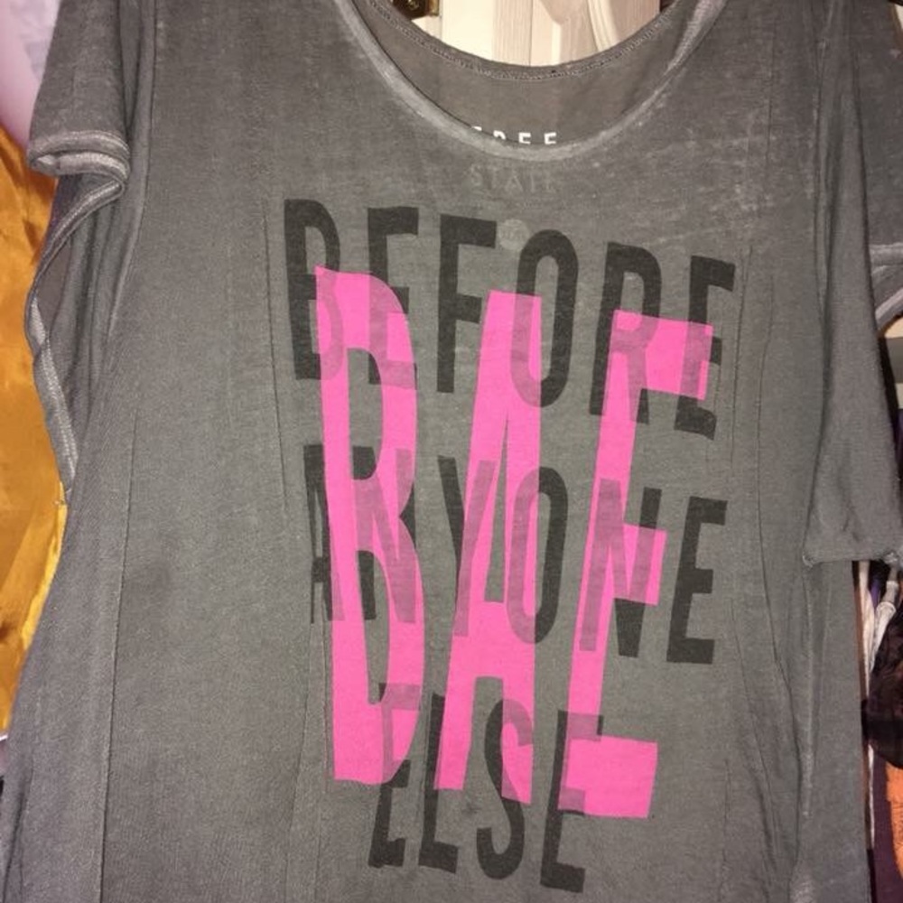 Graphic tee